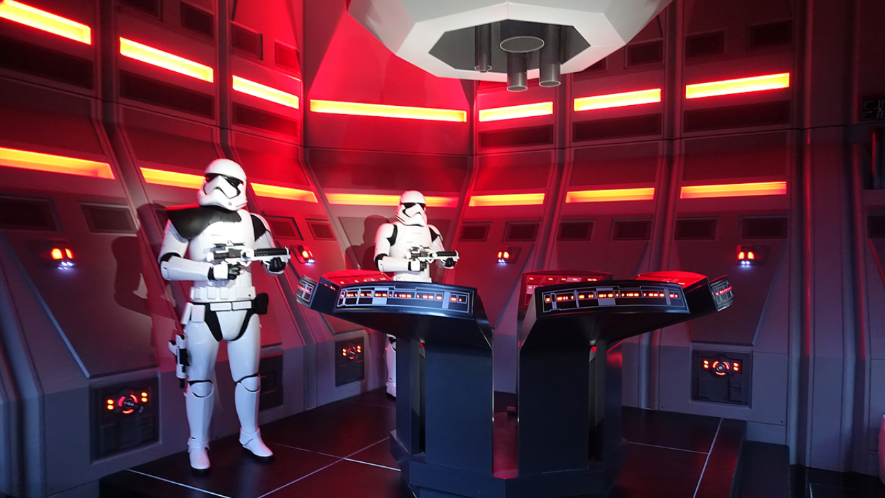 Star Wars: A atração mais ambiciosa da história da Disney World teve 5 anos de desenvolvimento, 5 milhões de linhas de código e 65 animatrônicos – Notícias de cinema