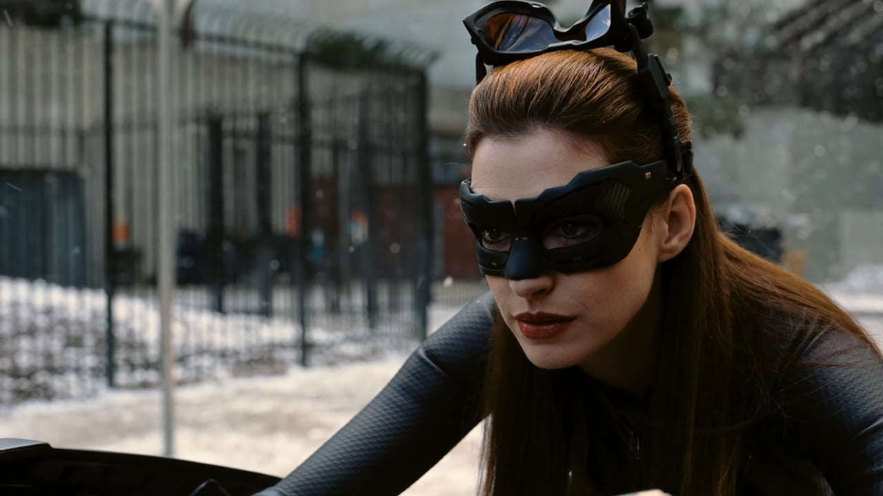 O Cavaleiro das Trevas Ressurge: Pause o filme do Batman neste momento exato para ver um detalhe curioso da Mulher-Gato – Notícias de cinema